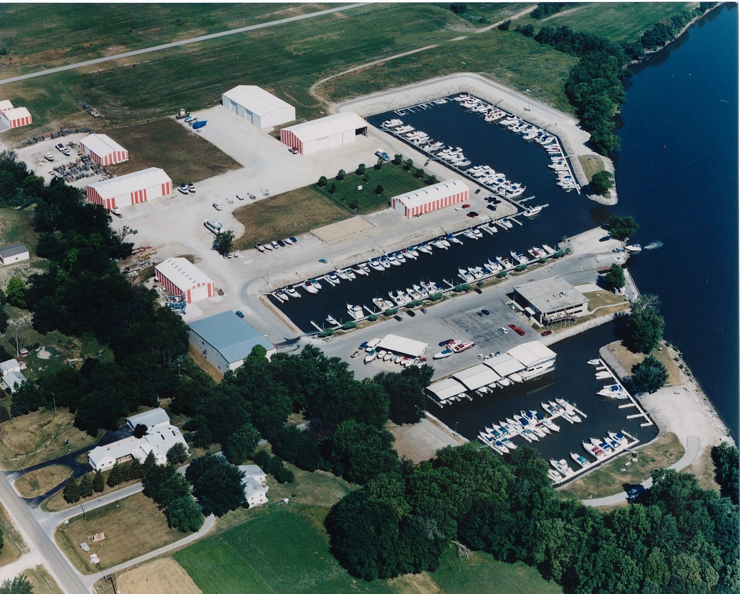 spring brook marina & yacht sales