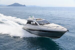 Read more about the article Capture Your Boating Adventures Tips For Stunning Travel Photos