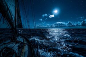 Read more about the article Essential Tips For Planning An Overnight Boat Trip