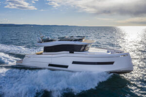Read more about the article Why You Should Consider Buying A Boat