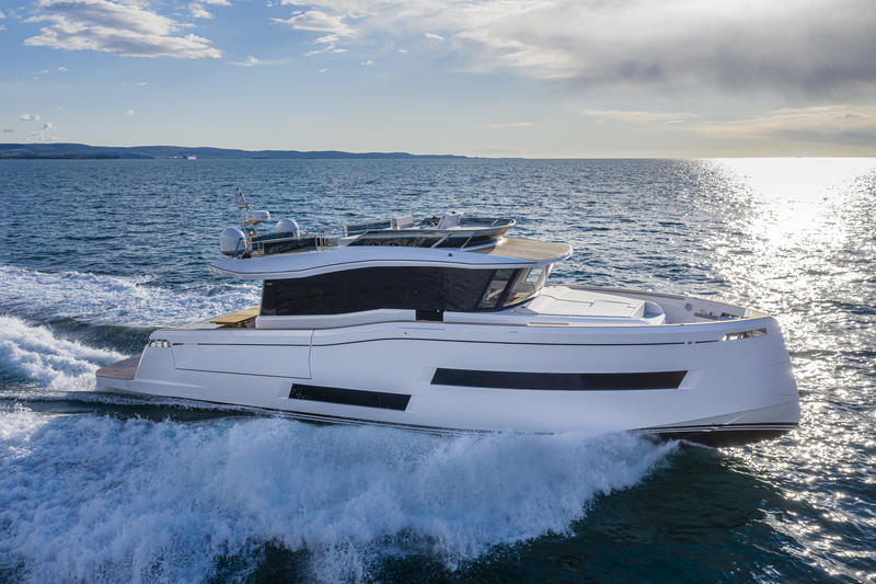 You are currently viewing Why You Should Consider Buying A Boat